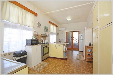 Photo of property in 58 Avenue Road, Foxton, 4814