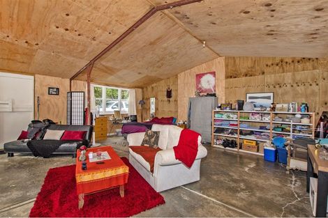 Photo of property in 305 Whananaki Road North, Opuawhanga, Hikurangi, 0181