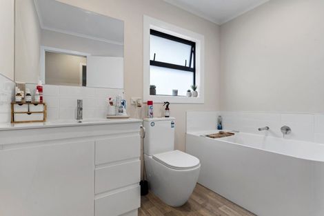 Photo of property in 4 Fairfield Street, Pukekohe, 2120