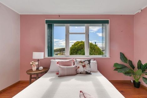 Photo of property in 17 Natone Street, Waitangirua, Porirua, 5024