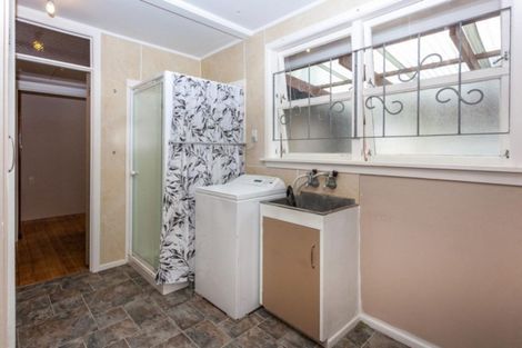 Photo of property in 136 Kiwi Road, Whangamata, 3620