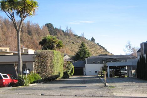 Photo of property in 9 Morrows Mead, Wanaka, 9305