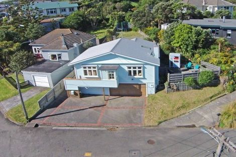 Photo of property in 37 Hudson Street, Island Bay, Wellington, 6023