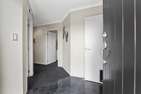 Photo of property in 12 Nikau Place, Hawera, 4610