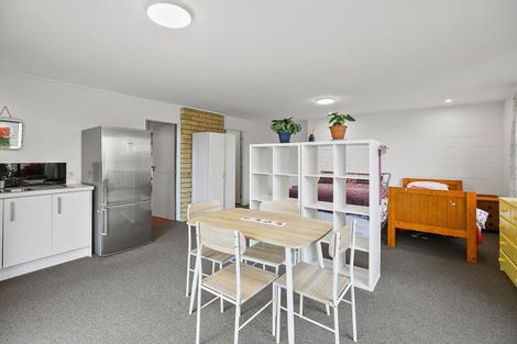 Photo of property in 111 Tuhikaramea Road, Dinsdale, Hamilton, 3204