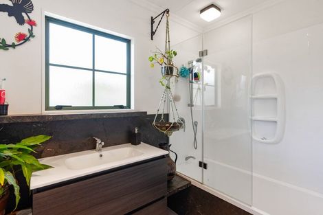 Photo of property in 35 Whelans Road, Levin, 5571