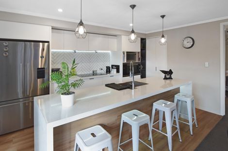 Photo of property in 11 Lakeland Avenue, Twizel, 7901