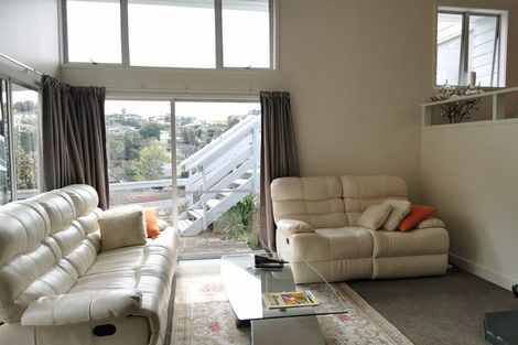 Photo of property in 50 Girrahween Drive, Totara Vale, Auckland, 0629