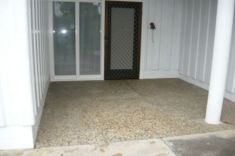 Photo of property in 50 Golf Road, New Lynn, Auckland, 0600