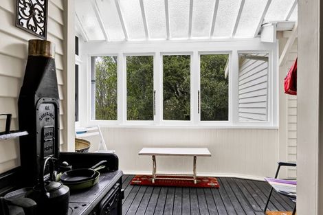 Photo of property in 11 Hill Street, Eltham, 4322