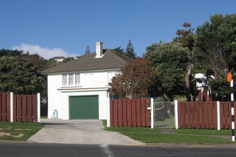 Photo of property in 26 Dimock Street, Titahi Bay, Porirua, 5022