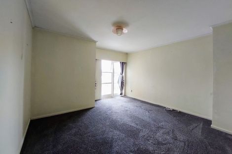 Photo of property in 187 Te Atatu Road, Te Atatu South, Auckland, 0610