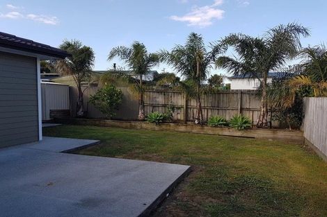 Photo of property in 4 Nirmal Place, Sunnyvale, Auckland, 0612