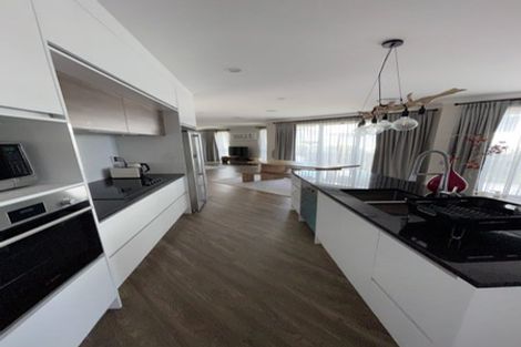 Photo of property in 13 Tawatawa Street, Long Bay, Auckland, 0630