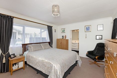 Photo of property in 56 Meeanee Road, Taradale, Napier, 4112