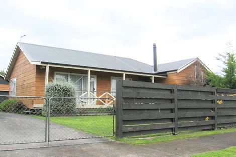 Photo of property in 54 Dewe Avenue, Feilding, 4702