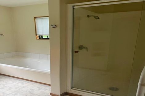 Photo of property in 6/96 William Bayes Place, Red Beach, 0932