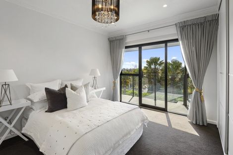 Photo of property in 37 Penruddock Rise, Westmorland, Christchurch, 8025