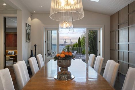 Photo of property in 21 Stanley Point Road, Stanley Point, Auckland, 0624