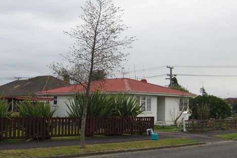 Photo of property in 2 Vernall Street, Nawton, Hamilton, 3200