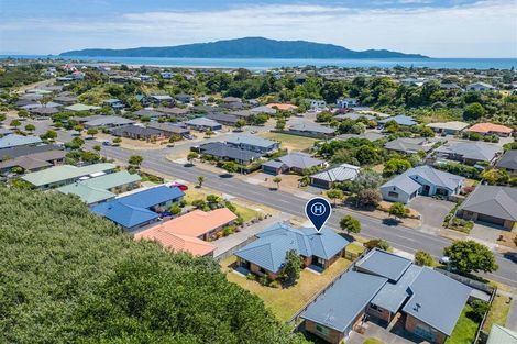 Photo of property in 104 Weggery Drive, Waikanae Beach, Waikanae, 5036