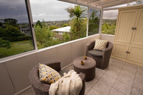 Photo of property in 2/15b Nandana Drive, Glen Eden, Auckland, 0602