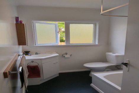 Photo of property in 84 Raumati Road, Raumati Beach, Paraparaumu, 5032