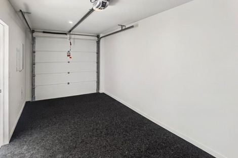 Photo of property in 6 Yellow Pear Lane, Karaka, 2578