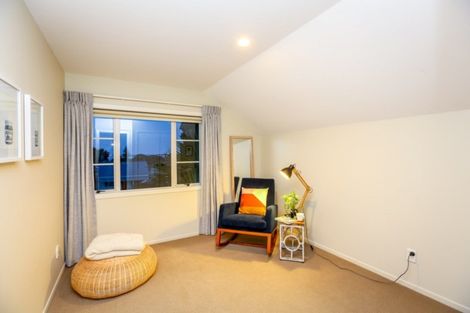 Photo of property in 250b Courtenay Street, Strandon, New Plymouth, 4312