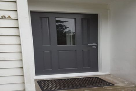 Photo of property in 1/6 Glanmire Road, Newlands, Wellington, 6037