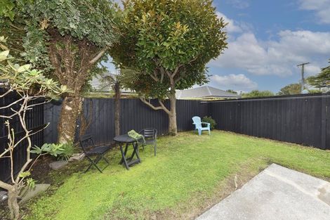 Photo of property in 3/115 Waltham Road, Sydenham, Christchurch, 8023