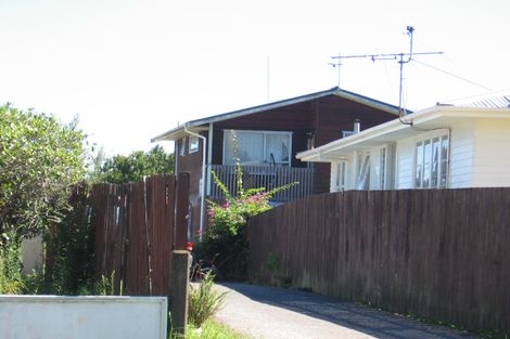 Photo of property in 61b Cobham Crescent, Kelston, Auckland, 0602