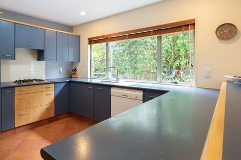 Photo of property in 6 Gresford Place, Churton Park, Wellington, 6037