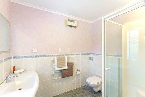 Photo of property in 50 Awanui Drive, Waikanae, 5036