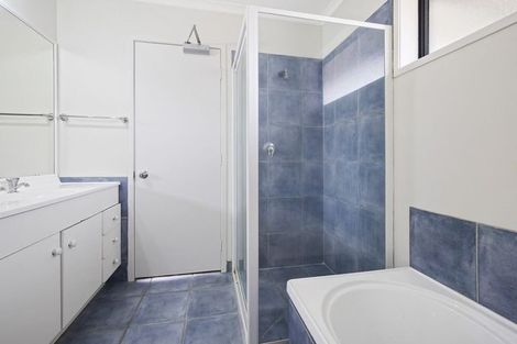 Photo of property in 1 Ranch Place, Pukekohe, 2120