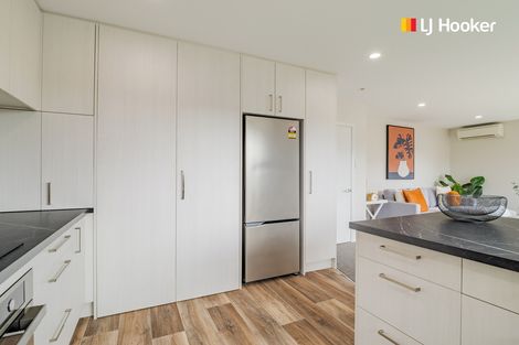 Photo of property in 12 Scotland Terrace, Green Island, Dunedin, 9018