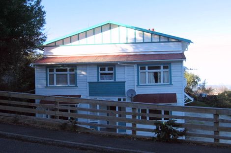 Photo of property in 3 Harvey Road, Bluff Hill, Napier, 4110