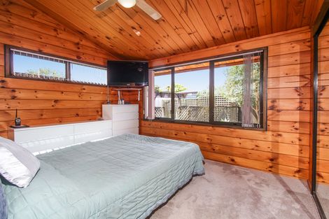 Photo of property in 39 Fitzherbert Avenue, West Harbour, Auckland, 0618