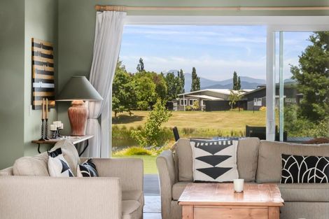 Photo of property in 9 Pukeko Way, Kinloch, Taupo, 3377