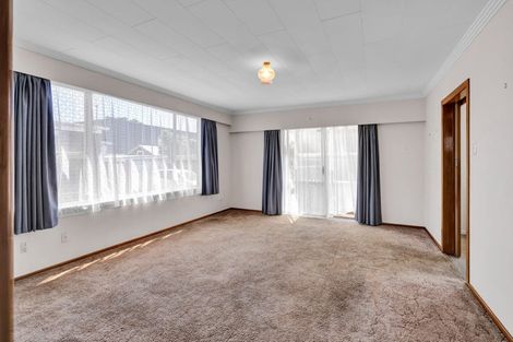 Photo of property in 2/56 Young Street, New Plymouth, 4310