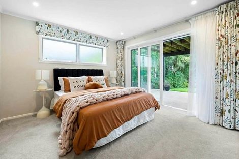 Photo of property in 98 Coronation Road, Hillcrest, Auckland, 0627