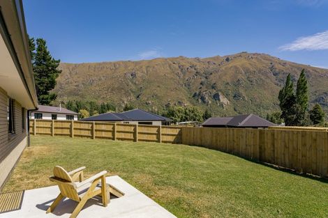 Photo of property in 6 Lakefield Close, Kingston, Athol, 9793