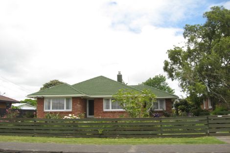 Photo of property in 23 Edinburgh Avenue, Rosehill, Papakura, 2113