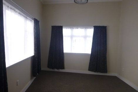 Photo of property in 2a Henry Street, Ebdentown, Upper Hutt, 5018