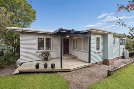 Photo of property in 3 Grendon Road, Titirangi, Auckland, 0604