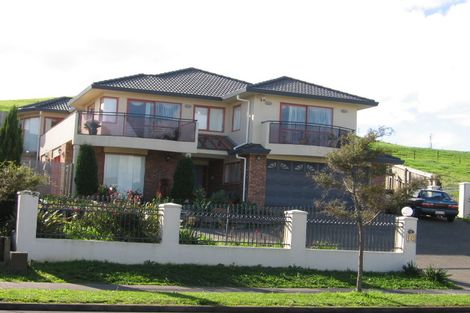 Photo of property in 68 Goodwood Drive, Goodwood Heights, Auckland, 2105