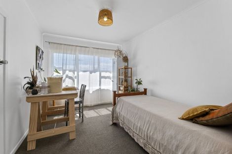 Photo of property in 16 Rosendale Avenue, Spotswood, New Plymouth, 4310