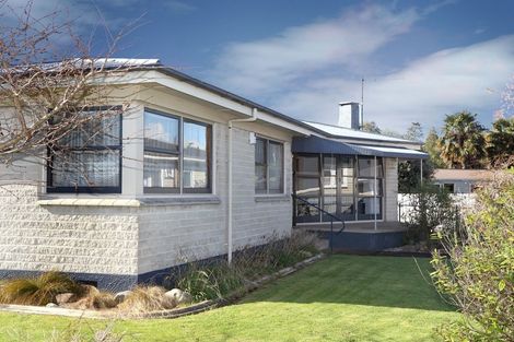 Photo of property in 118 Conway Street, Mayfair, Hastings, 4122