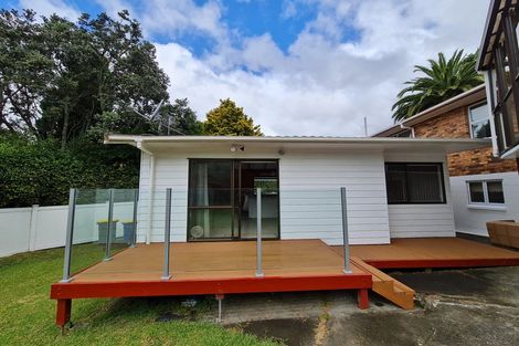 Photo of property in 10a Tirimoana Road, Te Atatu South, Auckland, 0602