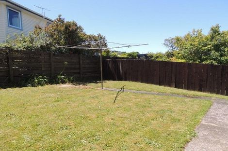 Photo of property in 6b Reese Jones Grove, Maungaraki, Lower Hutt, 5010